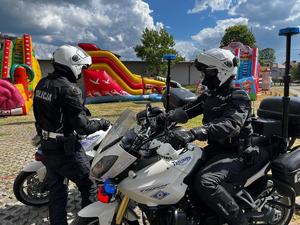 zdjęcie policjantów podczas pikniku