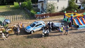 Policjanci podczas pikniku