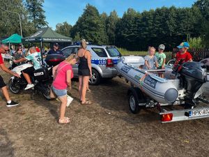 Policjanci podczas pikniku