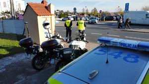 Policjanci podczas zabezpieczenia ,, Wszystkich Świętych&#039;&#039;
