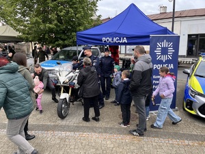 Policjanci podczas obchodów 80 rocznicy zakończenia II wojny światowej