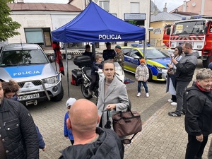 Policjanci podczas obchodów 80 rocznicy zakończenia II wojny światowej