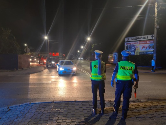 Policjanci dbali o bezpieczeństwo podczas ,,Festiwalu Psalmów Dawidowych&quot;
