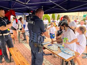 kolbuszowscy i mieleccy policjanci na I rajdzie rowerowym w Niwiskach