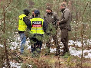 Policjanci oraz strażacy podczas ćwiczeń