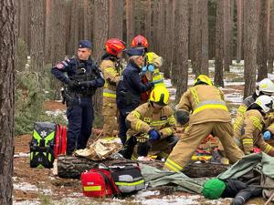 Policjanci oraz strażacy podczas ćwiczeń