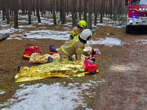 Policjanci oraz strażacy podczas ćwiczeń