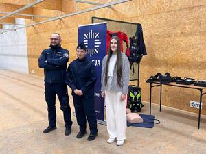 Policjanci na dniach otwartych LO w Kolbuszowej