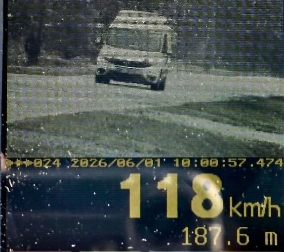 118 km/h w terenie zabudowanym. Surowe konsekwencje dla nieodpowiedzialnego kierowcy